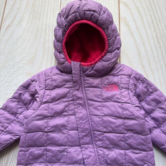 The North Face Baby ThermoBall Insulation Bunting Size 6-12M One-Piece Snowsuit - Picture 3 of 10